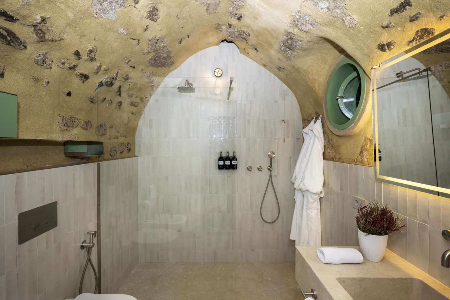 Exclusive Isca Private Island | Amalfi Coast image 24 | Only on SopranoVillas