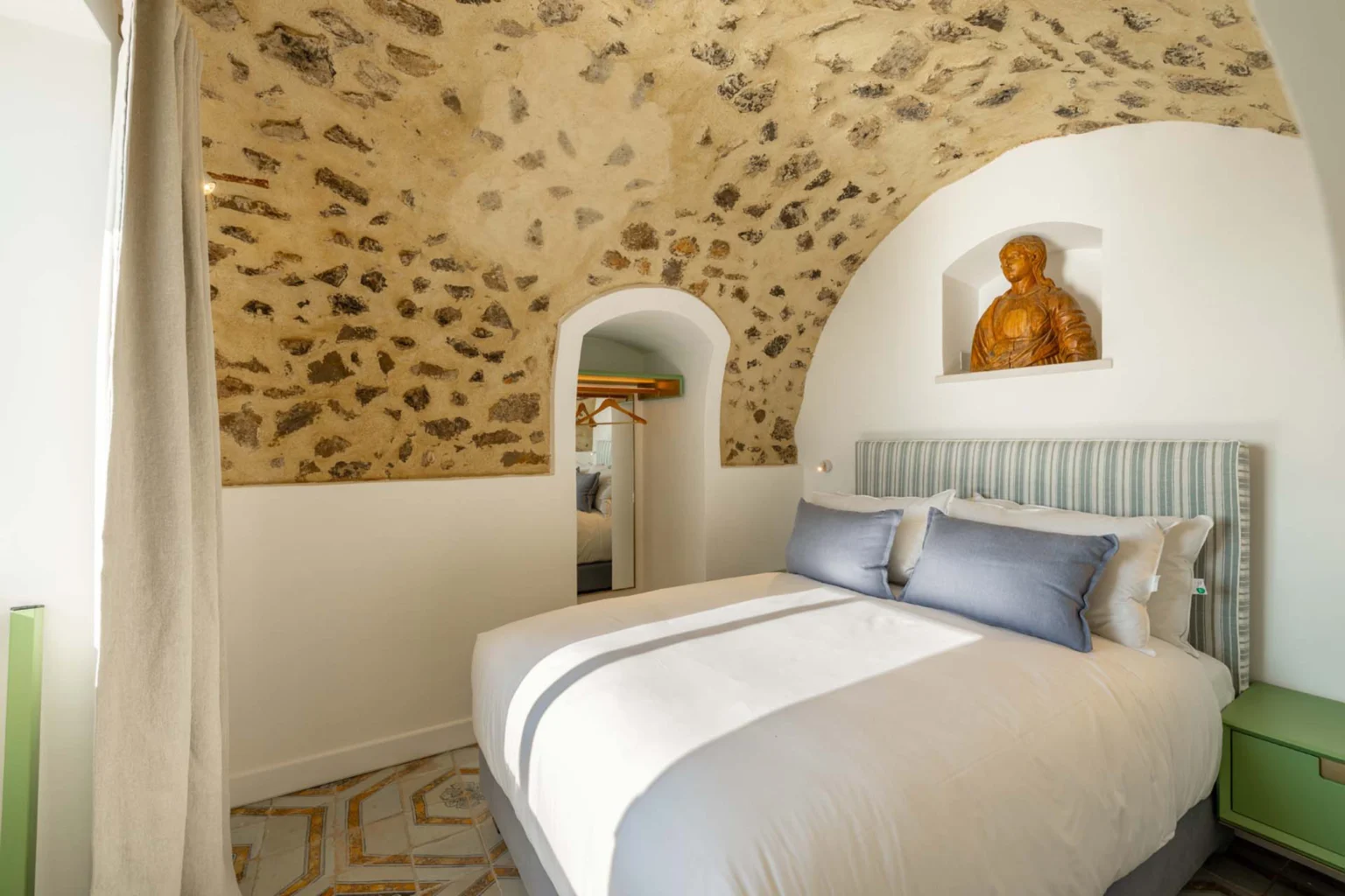 Exclusive Isca Private Island | Amalfi Coast image 22 | Only on SopranoVillas