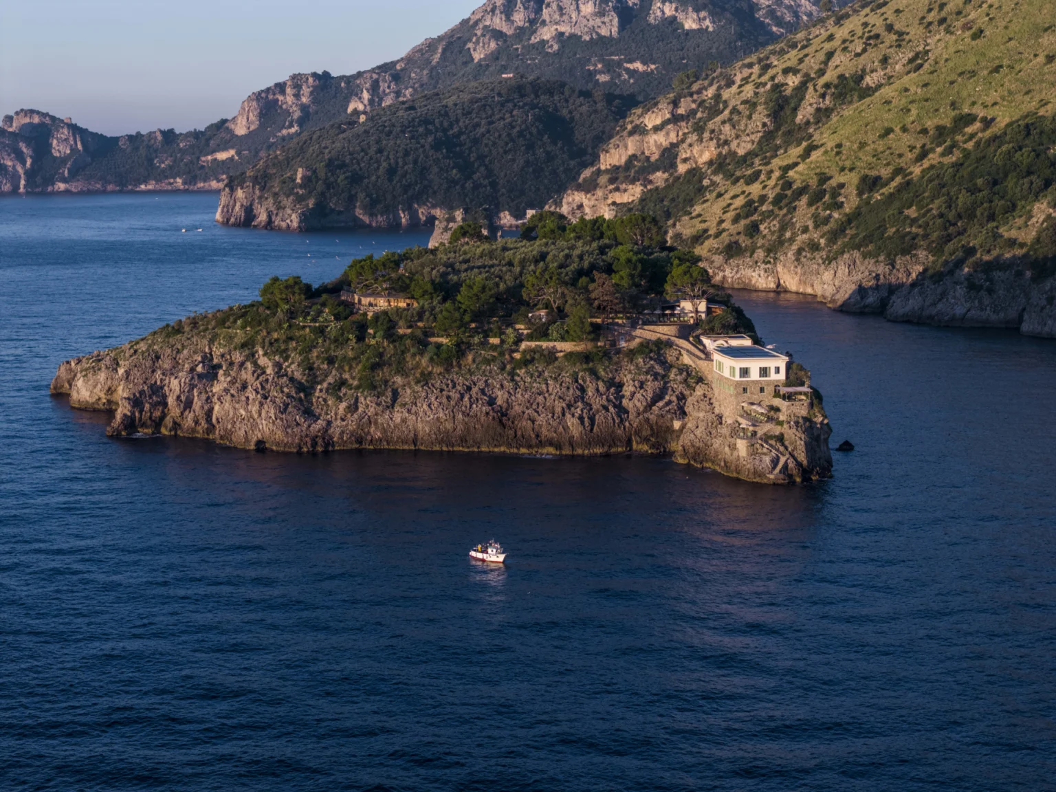 Exclusive Isca Private Island | Amalfi Coast image 3 | Only on SopranoVillas