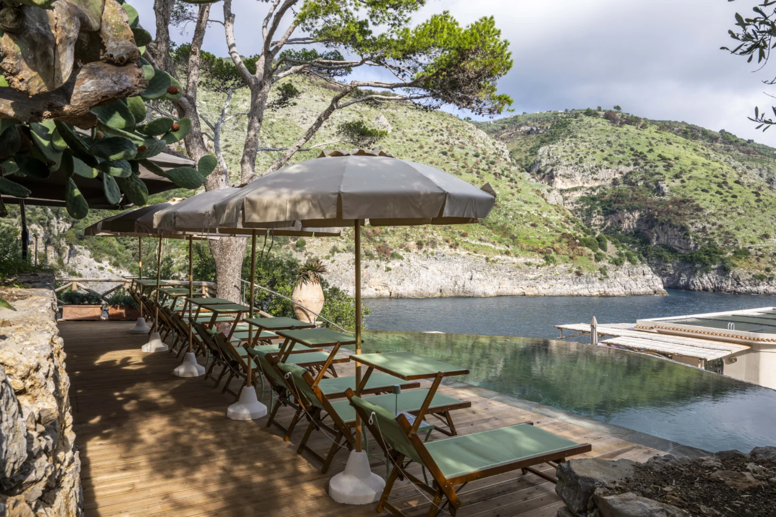 Exclusive Isca Private Island | Amalfi Coast image 5 | Only on SopranoVillas