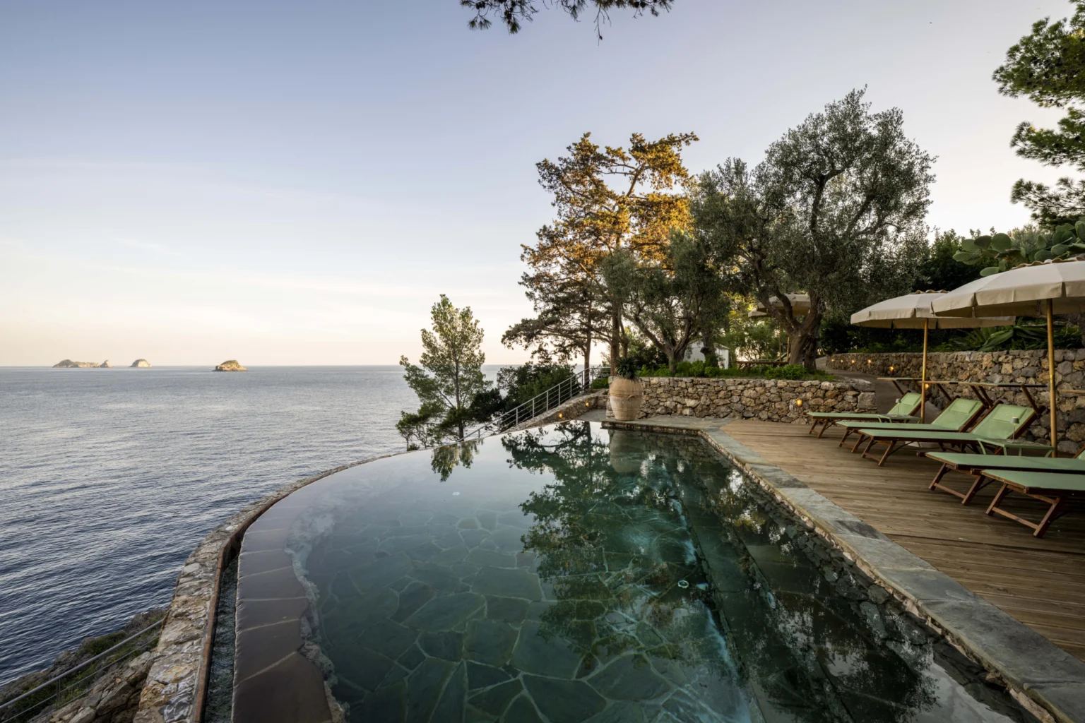 Exclusive Isca Private Island | Amalfi Coast image 7 | Only on SopranoVillas