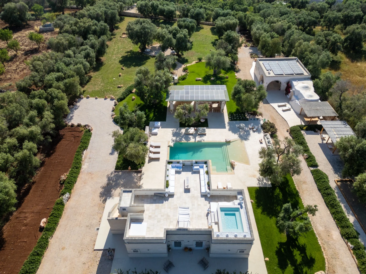 Ostuni Exclusive Estate | Puglia image 30 | Only on SopranoVillas
