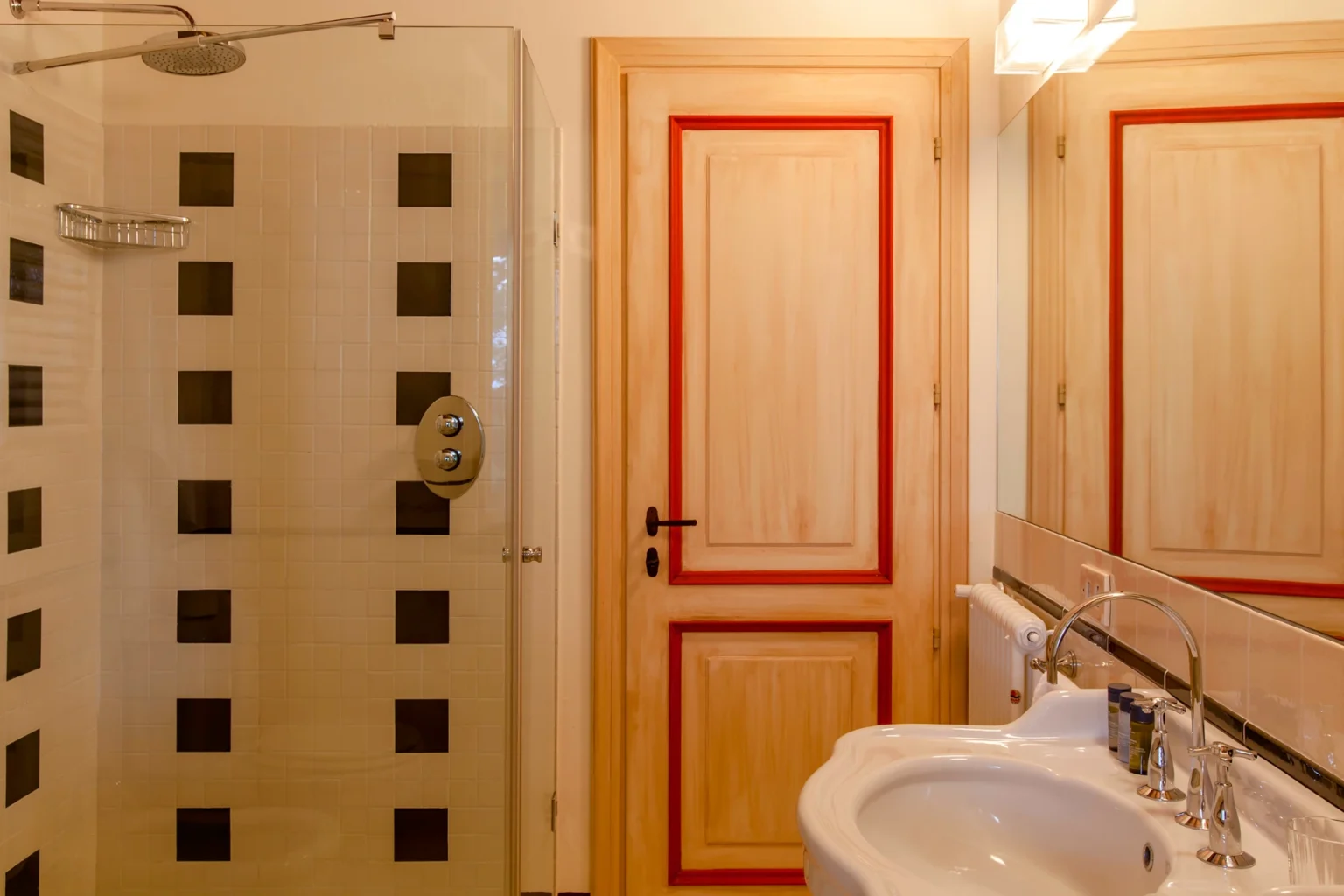 Bisenzio_Elegant_Farmhouse_Modern_Bathroom_Walk_In_Shower.webp | Only on SopranoVillas