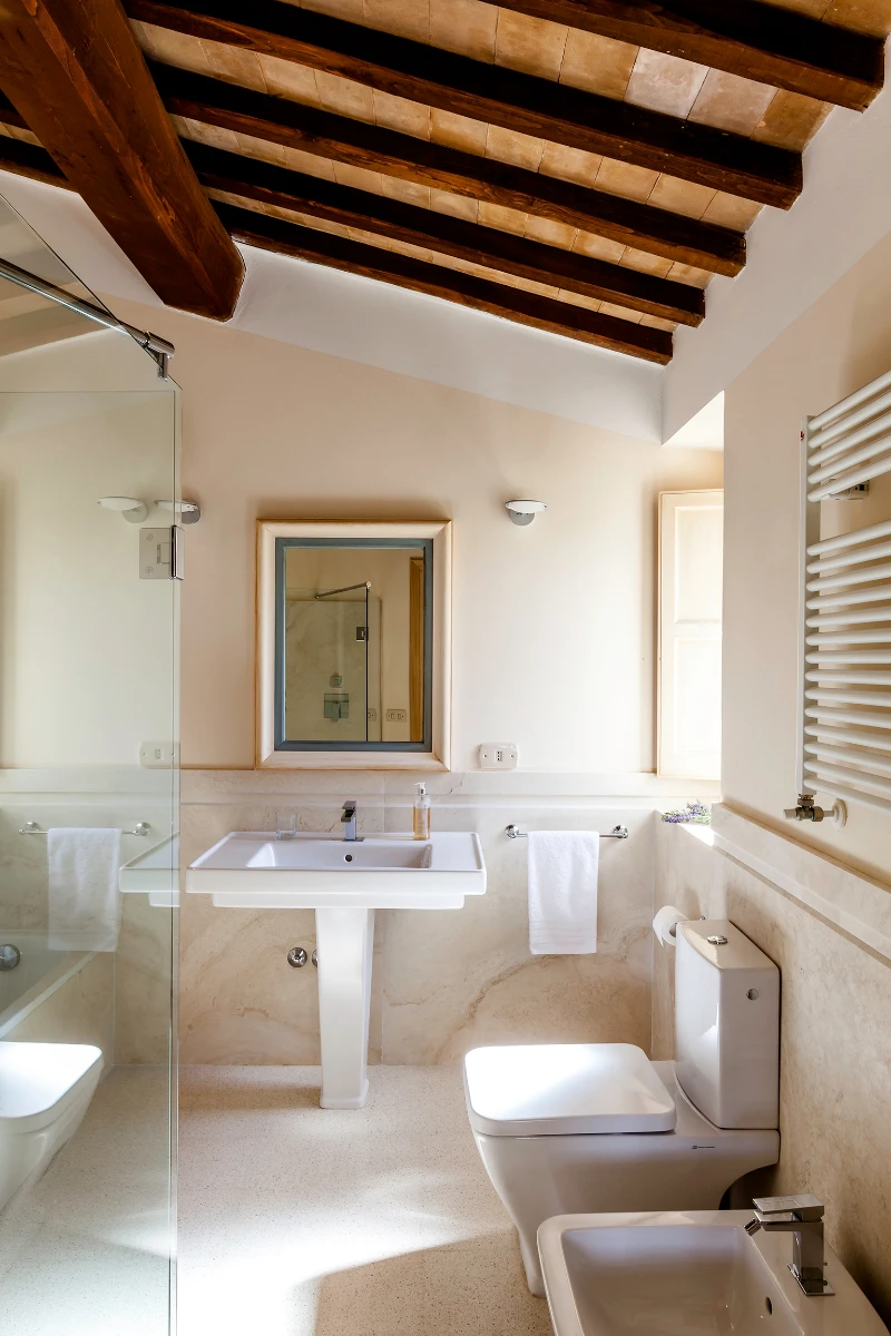 Bisenzio_Elegant_Farmhouse_Ensuite_Bathroom_Shower_Bidet.webp | Only on SopranoVillas